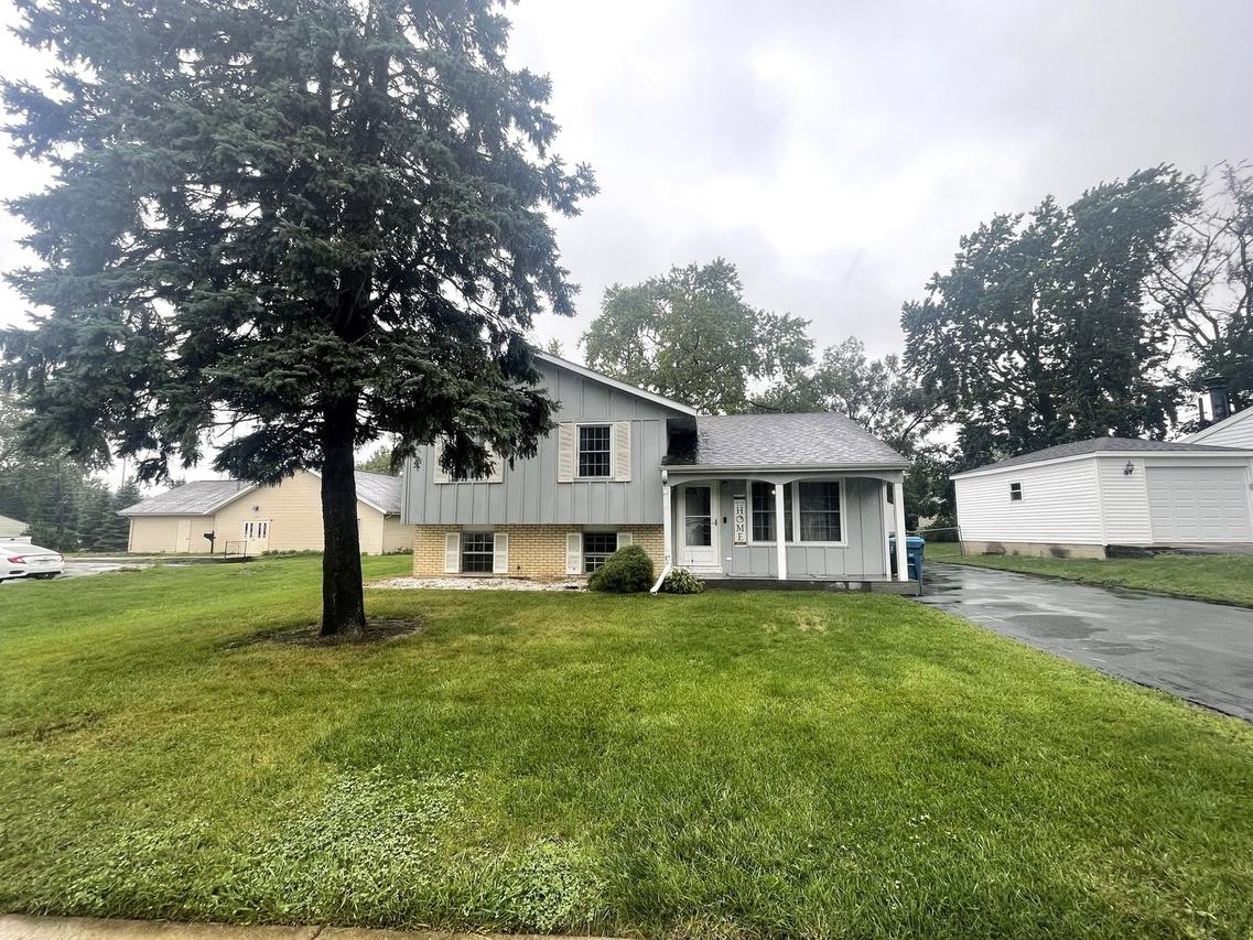 1578 Charles Dr., Glendale Heights, IL 60139