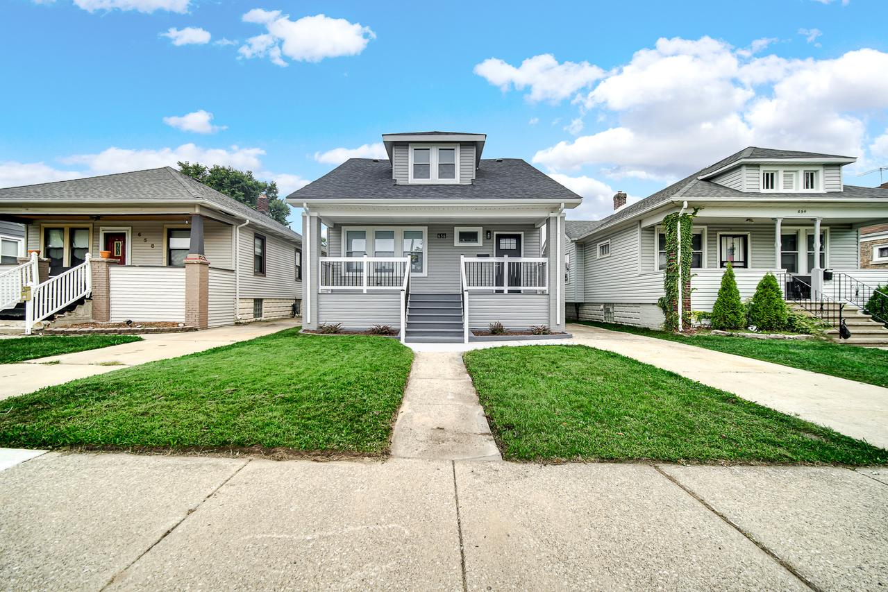 656 Freeland Ave., Calumet City, IL 60409