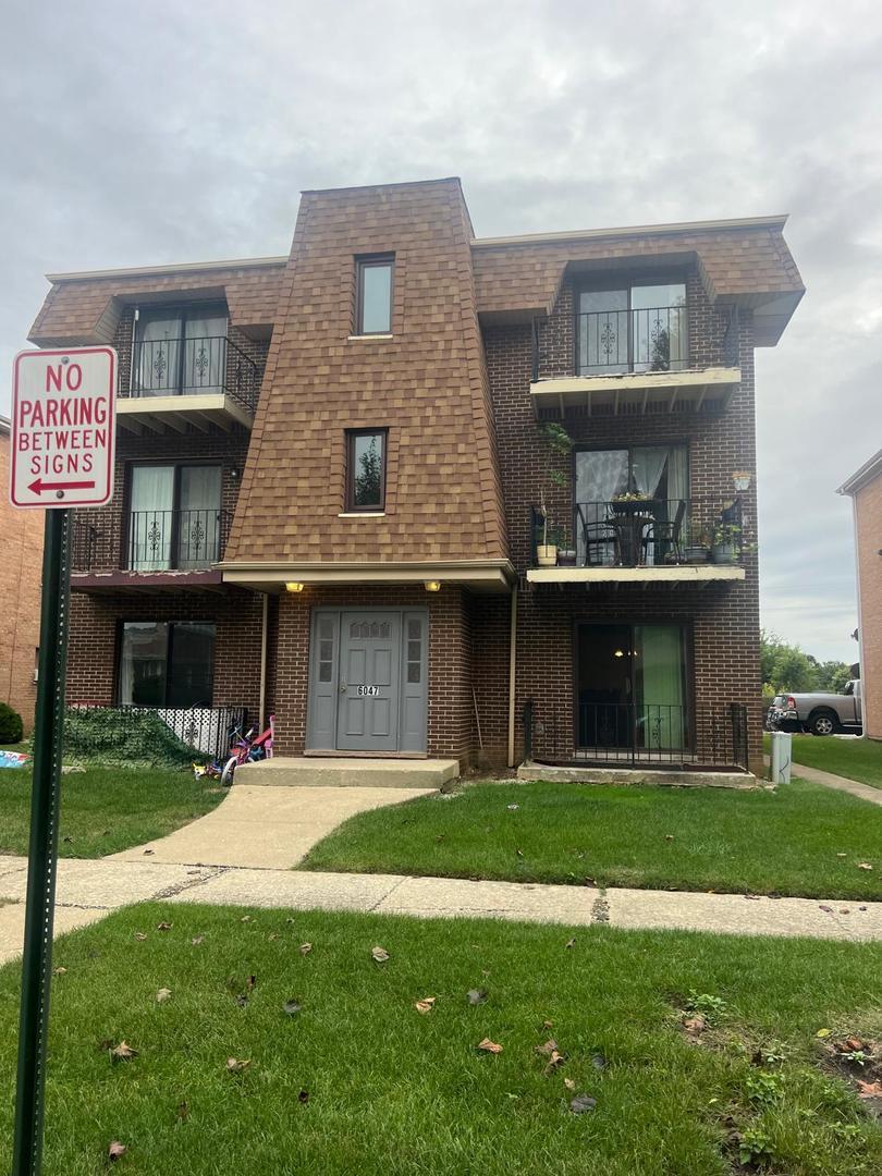 6047 Marshall Ave. #302E, Chicago Ridge, IL 60415