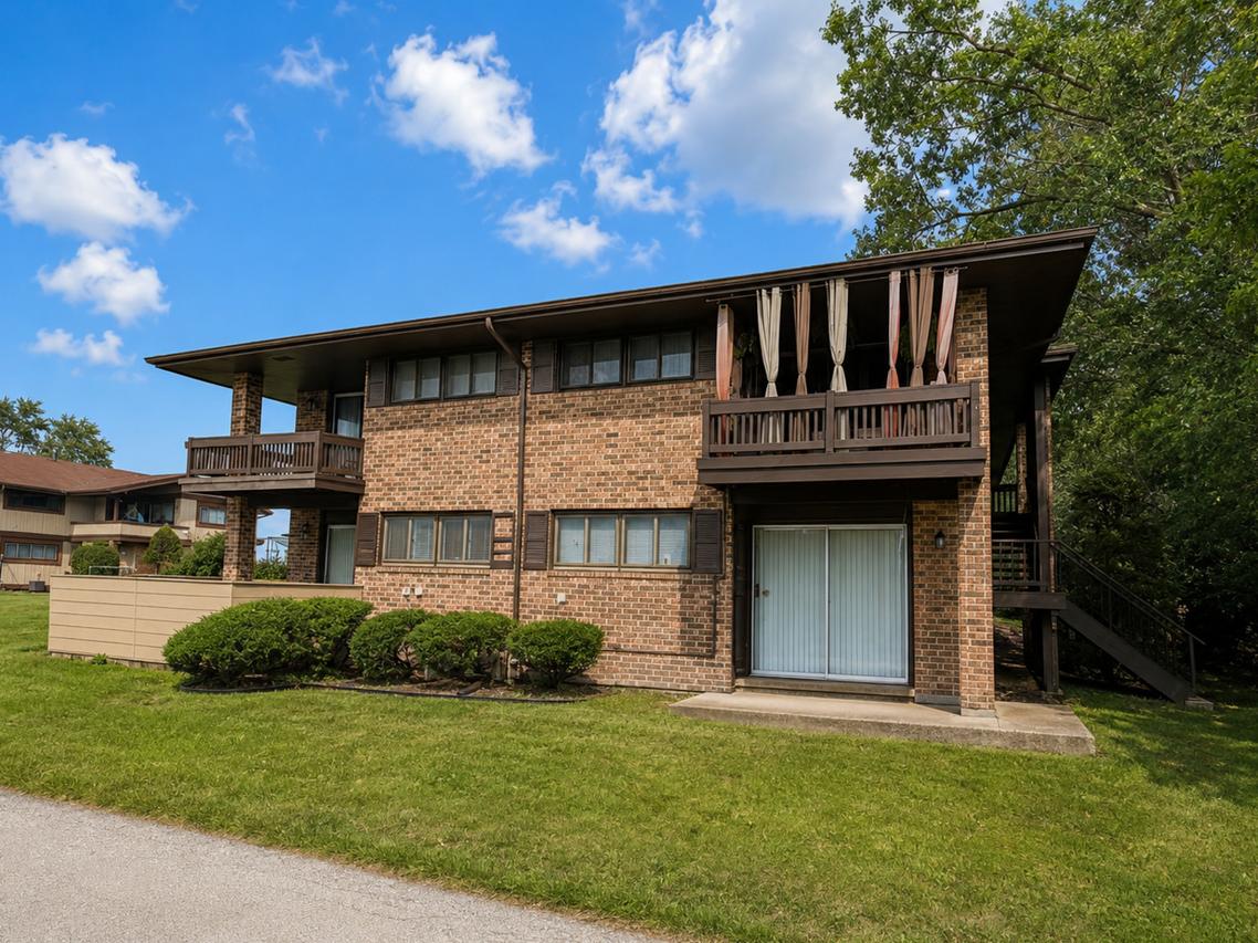 19428 Oak Ave. #83, Country Club Hills, IL 60478