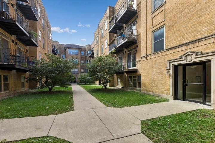 1641 W Farwell Ave. #1S, Chicago, IL 60626