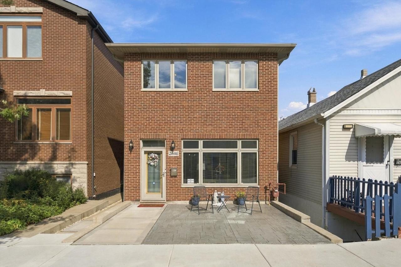 2646 S Hillock Ave., Chicago, IL 60608