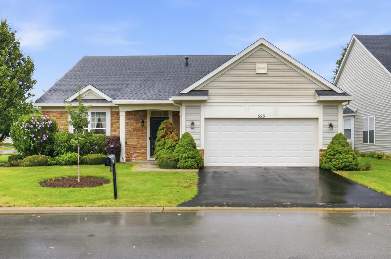 623 Saugatuk Cir., Romeoville, IL 60446
