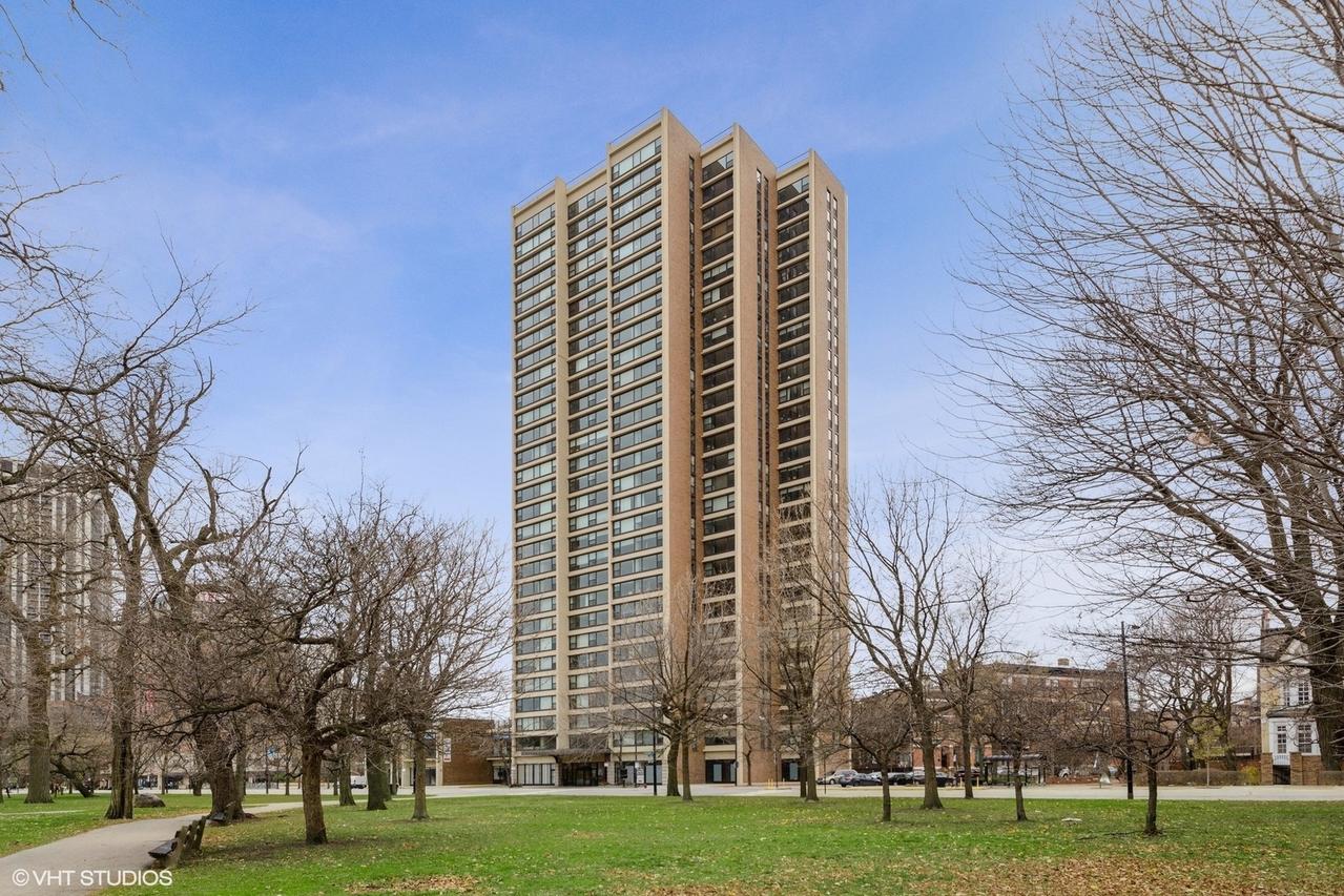 1850 N Clark St. #2104, Chicago, IL 60614