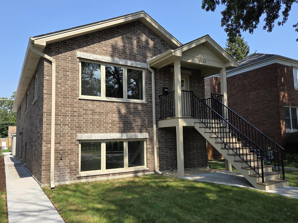 6529 28th Pl., Berwyn, IL 60402