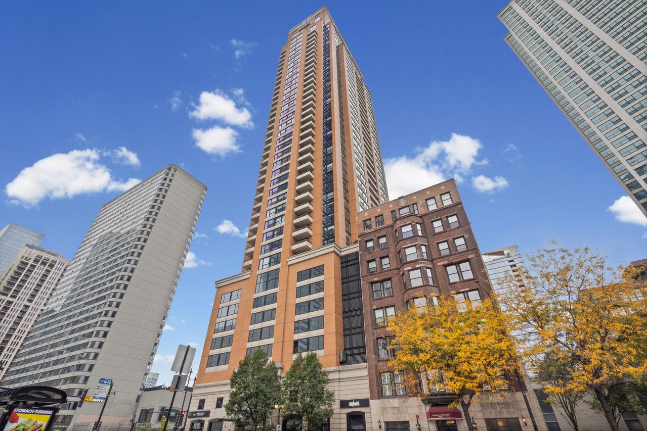 1160 S Michigan Ave. #3703, Chicago, IL 60605