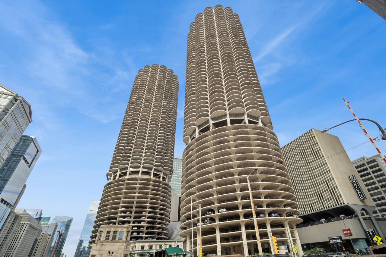 300 N State St. #5504, Chicago, IL 60654