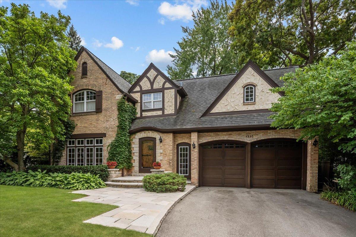 1320 Lincoln Ave., Highland Park, IL 60035