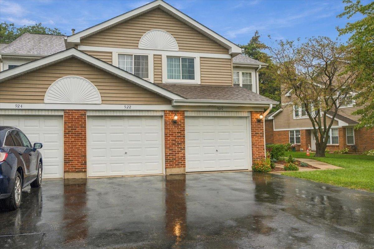 922 W Happfield Dr., Arlington Heights, IL 60004
