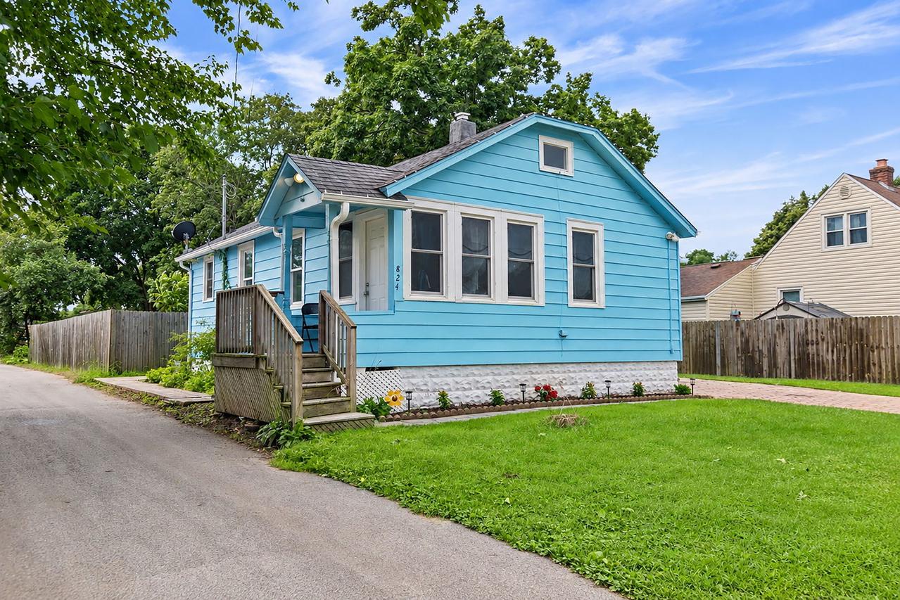 824 Allen St., Belvidere, IL 61008