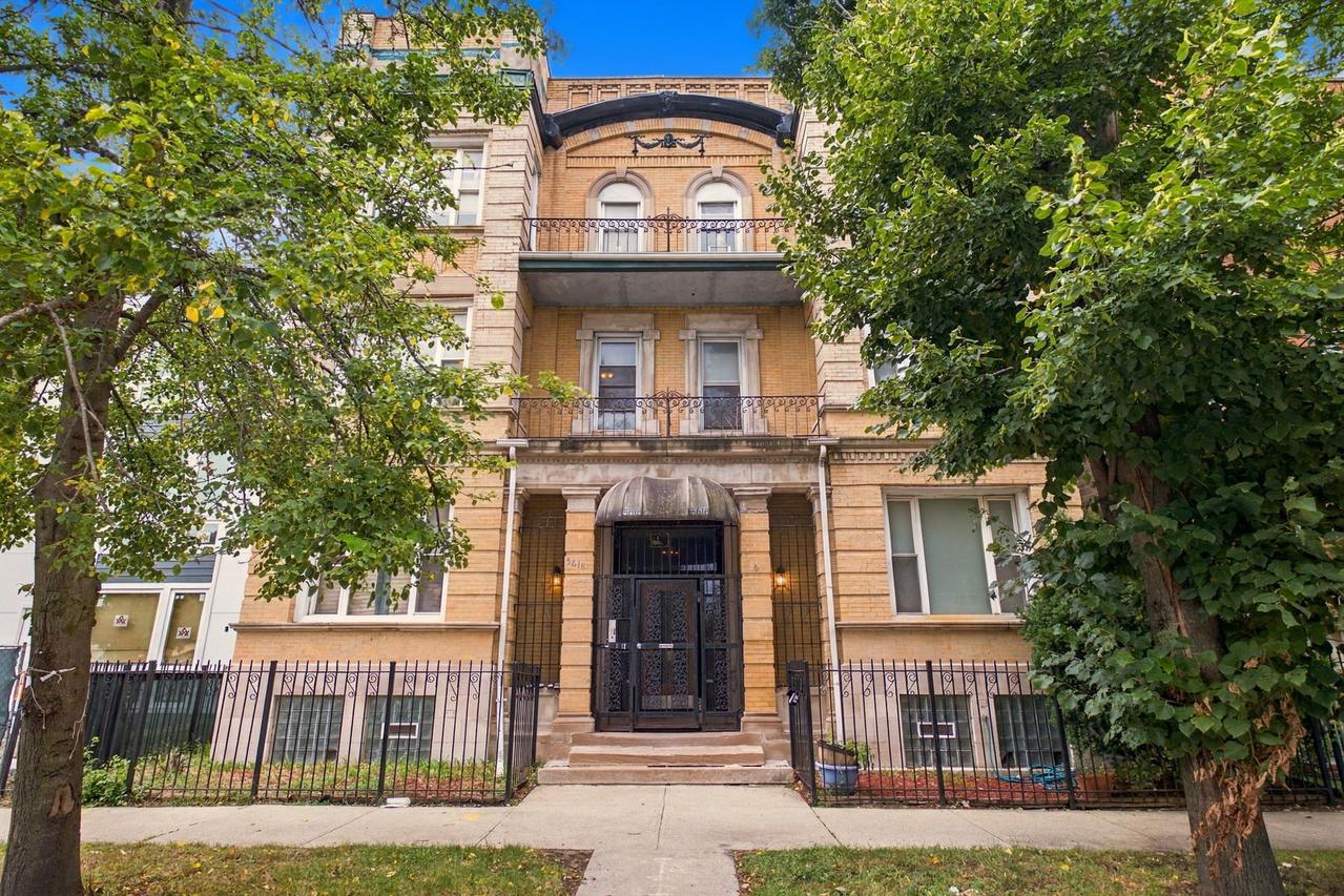 5618 S Prairie Ave. #2, Chicago, IL 60637