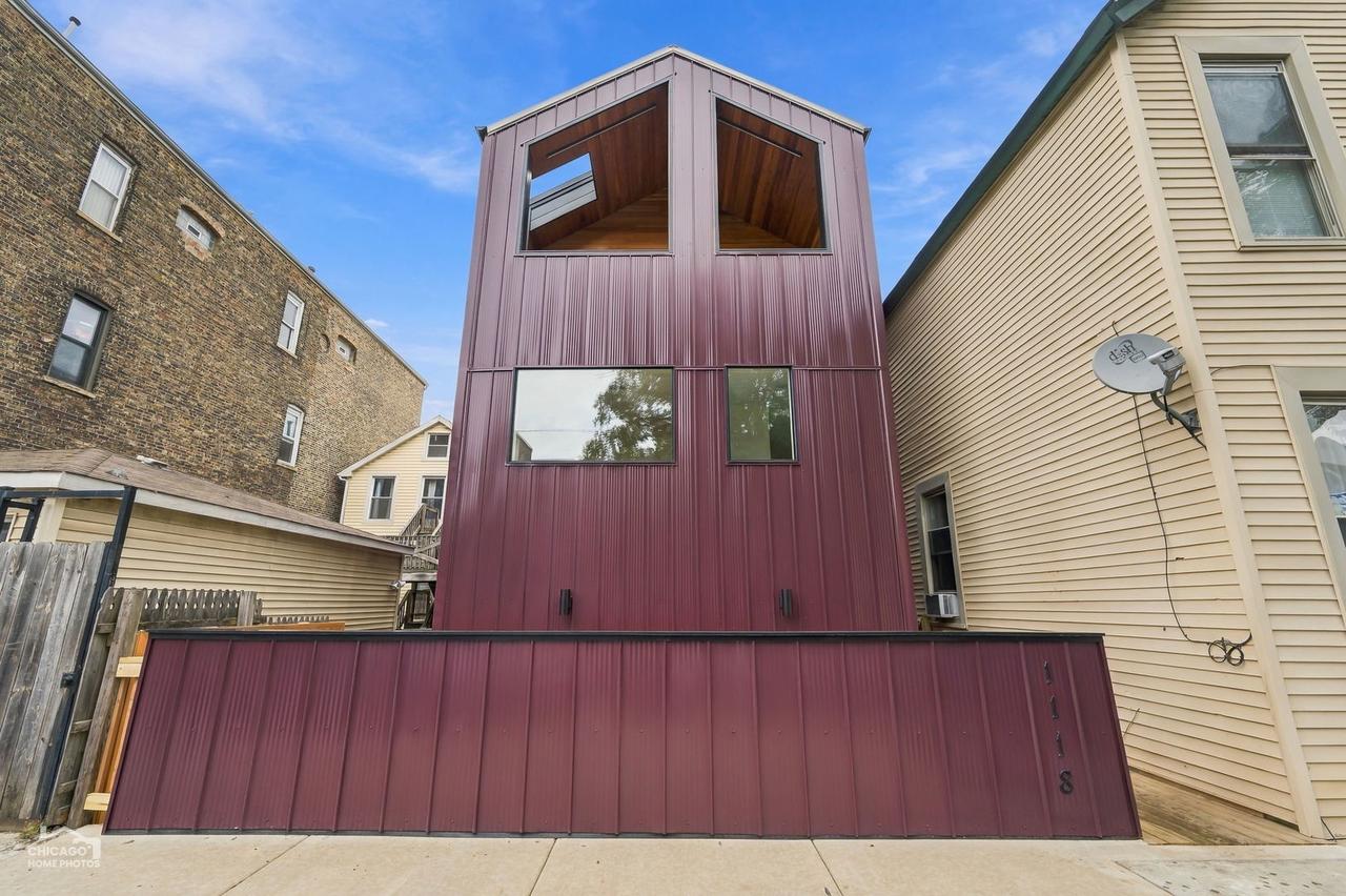 1118 W 19th St., Chicago, IL 60608