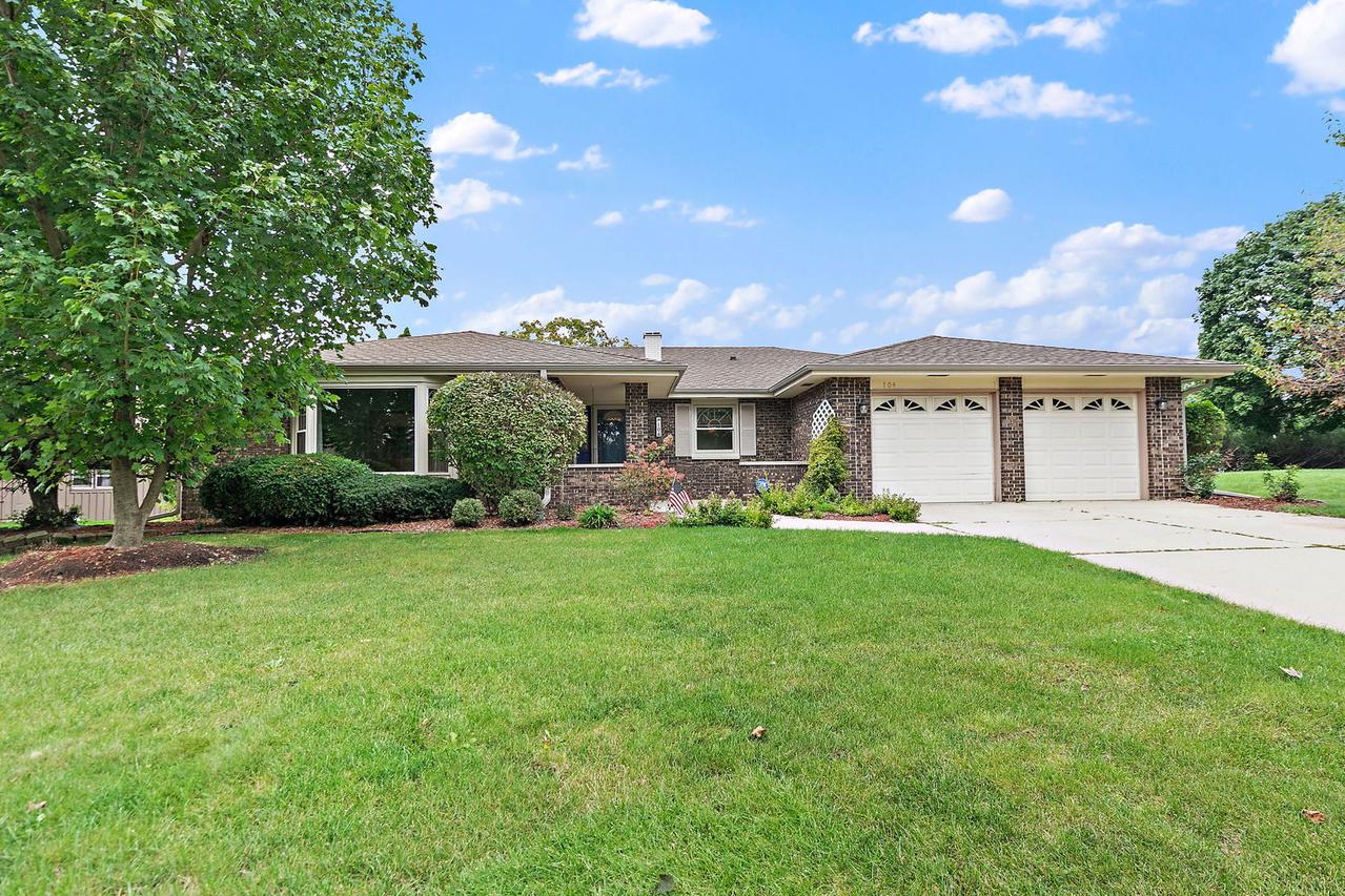 104 Millis Ln., Schaumburg, IL 60193