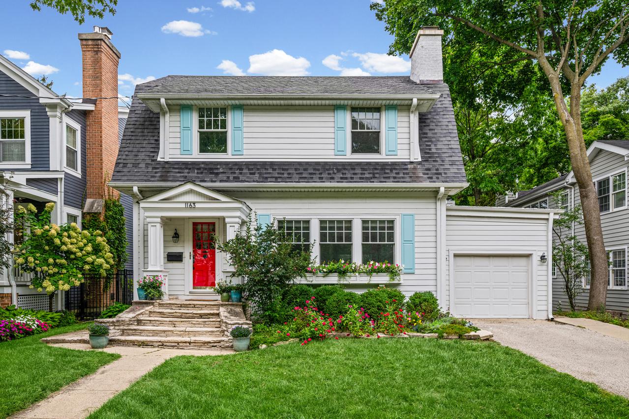 1163 Asbury Ave., Winnetka, IL 60093