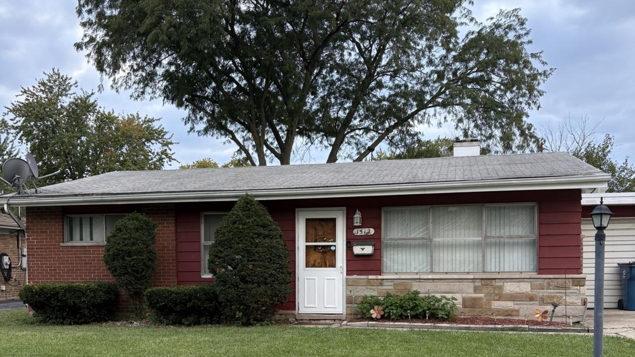 1512 Freeland Ave., Calumet City, IL 60409