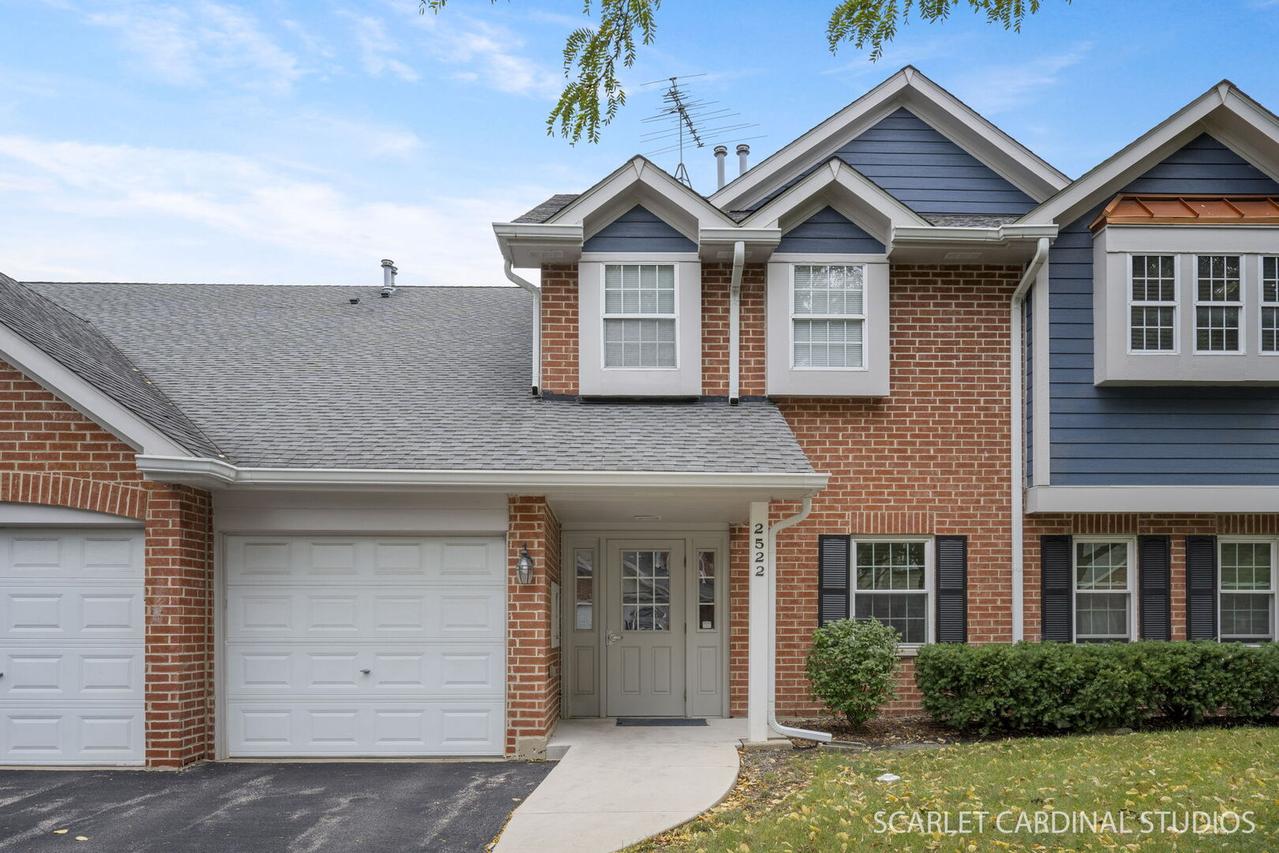 2522 Charleston Dr. #2, Schaumburg, IL 60193