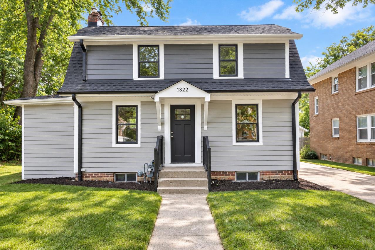 1322 Garrison Ave., Rockford, IL 61103