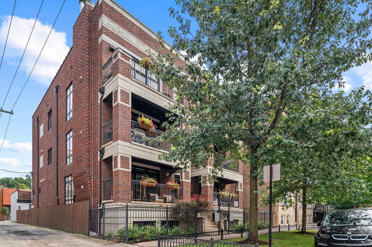 [Address Hidden by Seller], Chicago, IL 60614