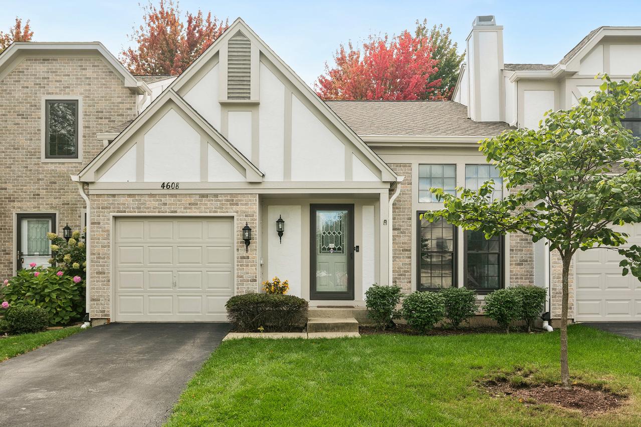 4608 Mumford Dr., Hoffman Estates, IL 60192