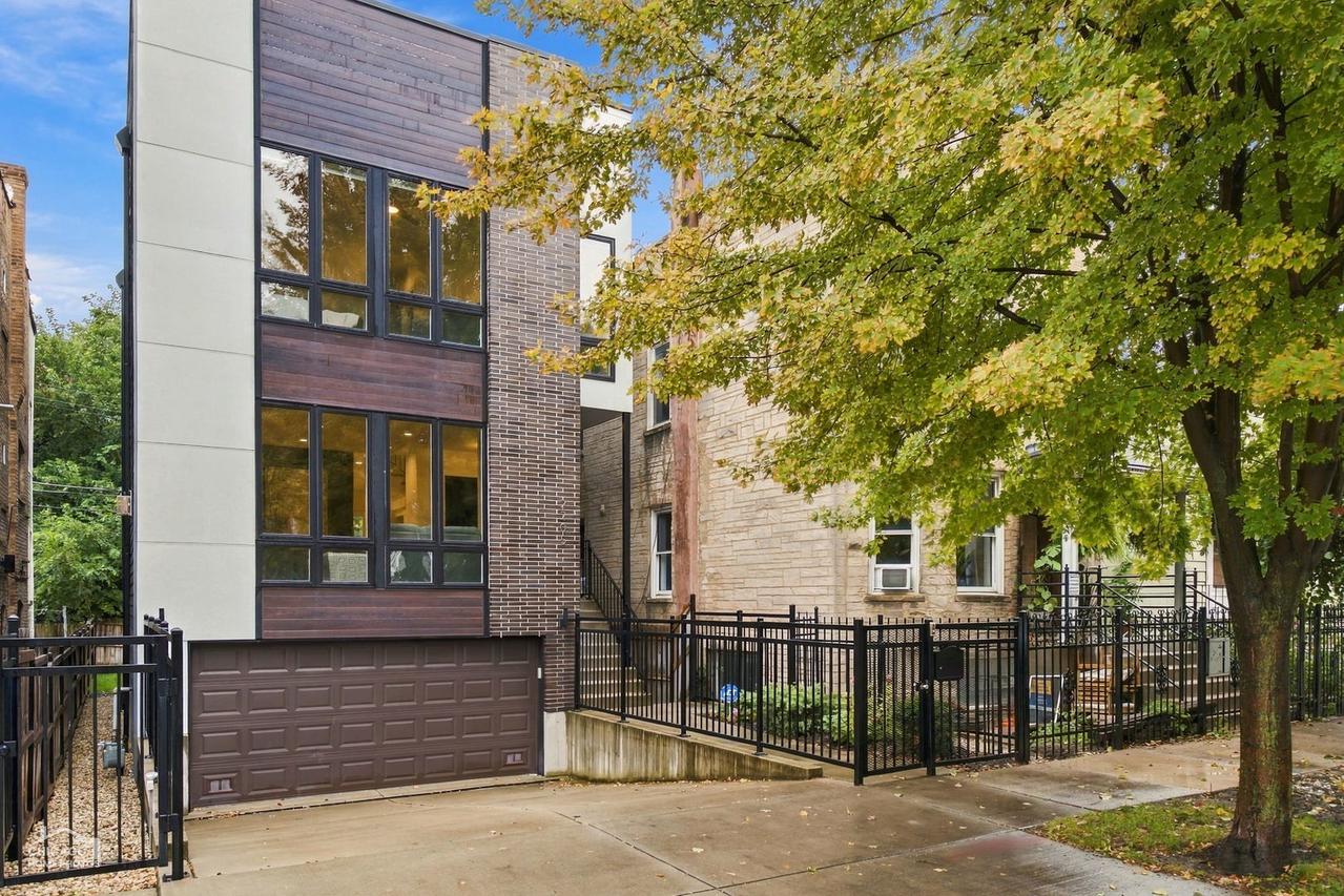 2205 N Talman Ave., Chicago, IL 60647