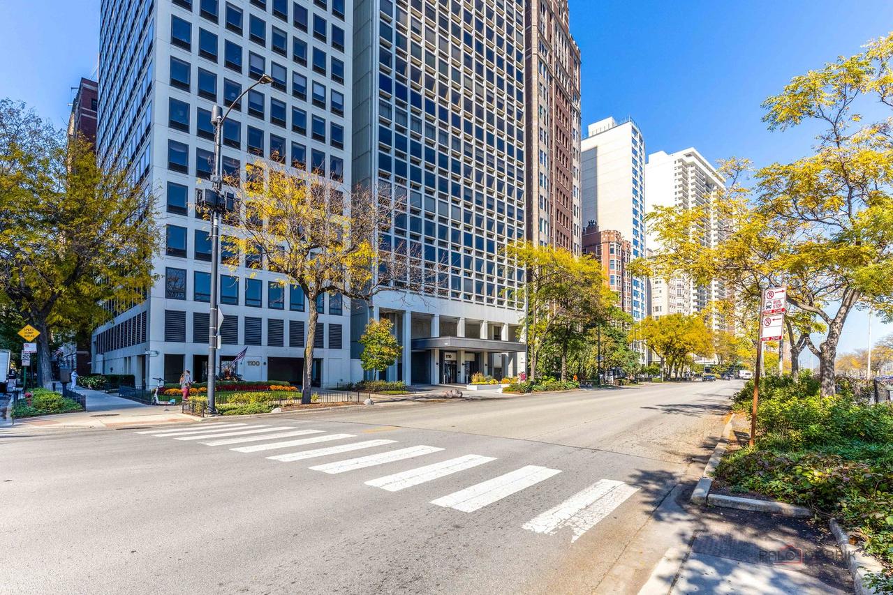 1110 N Lake Shore Dr. #31N, Chicago, IL 60611