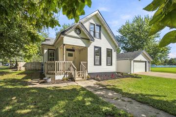 New Homes with Master Bedrooms on the 1st Floor in Odell: September 26th to October 2nd