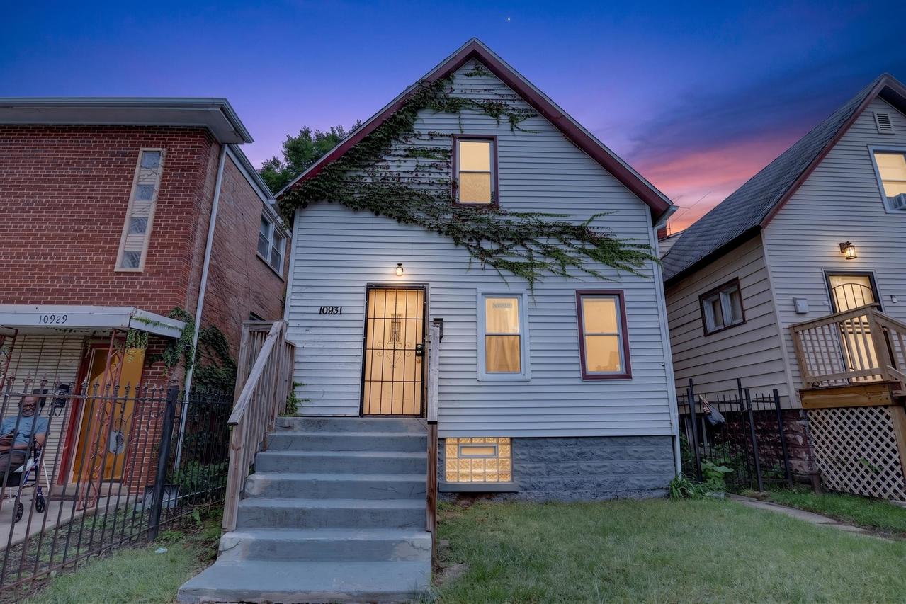 10931 S State St., Chicago, IL 60628