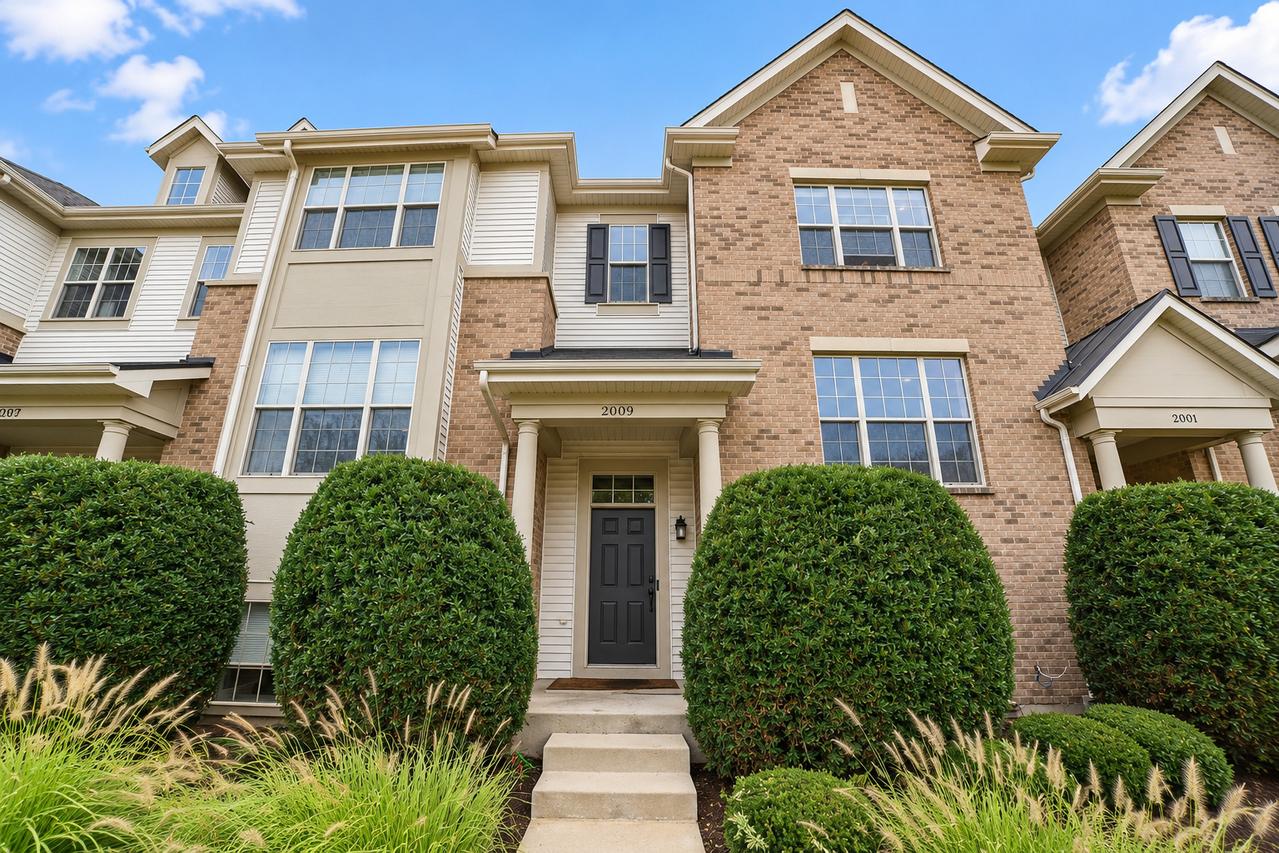 2009 Saipan Dr., Glenview, IL 60026