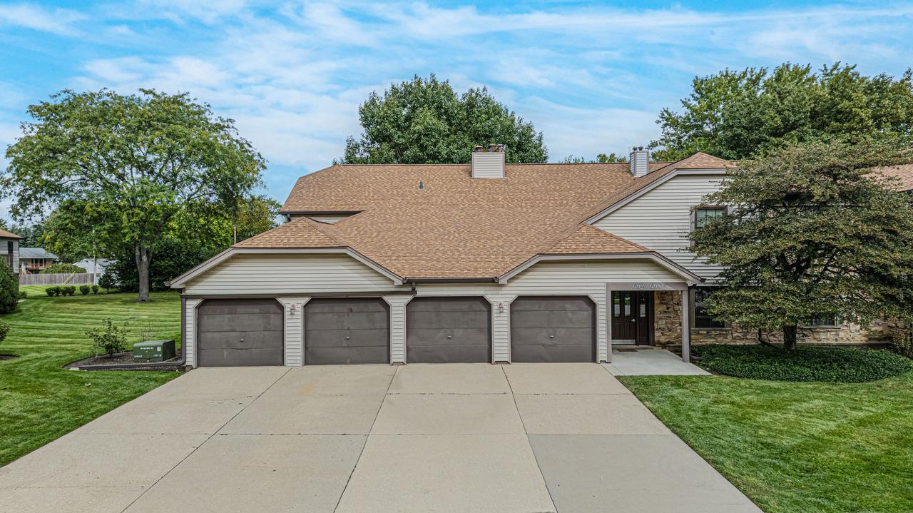 696 Hapsfield Ln., Buffalo Grove, IL 60089