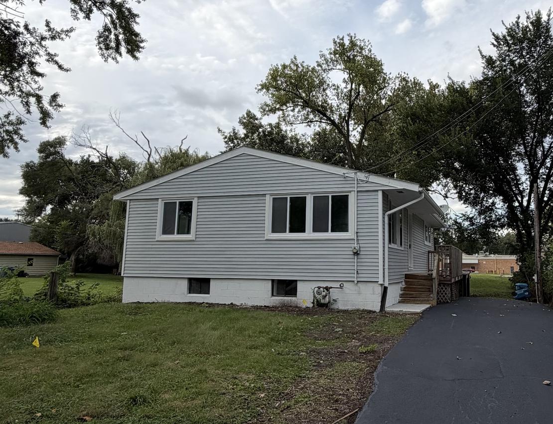 1428 Superior St., Aurora, IL 60505