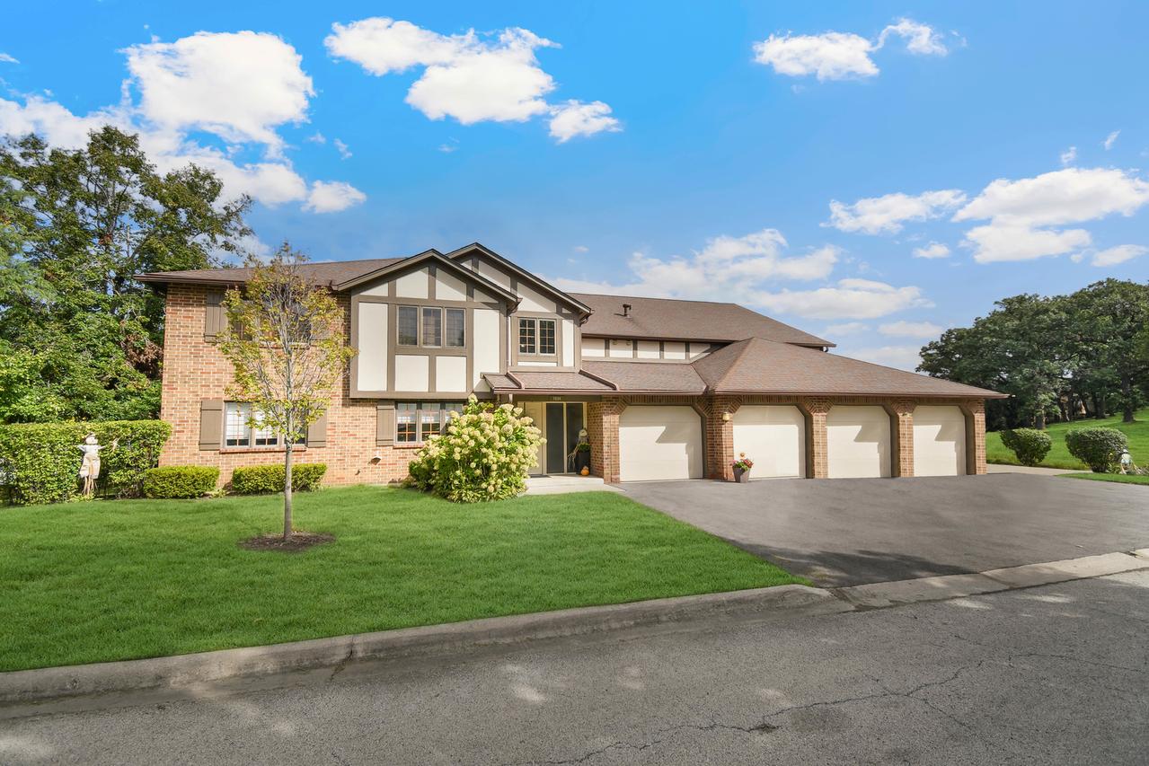 7834 W Foresthill Ct. #2CR, Palos Heights, IL 60463