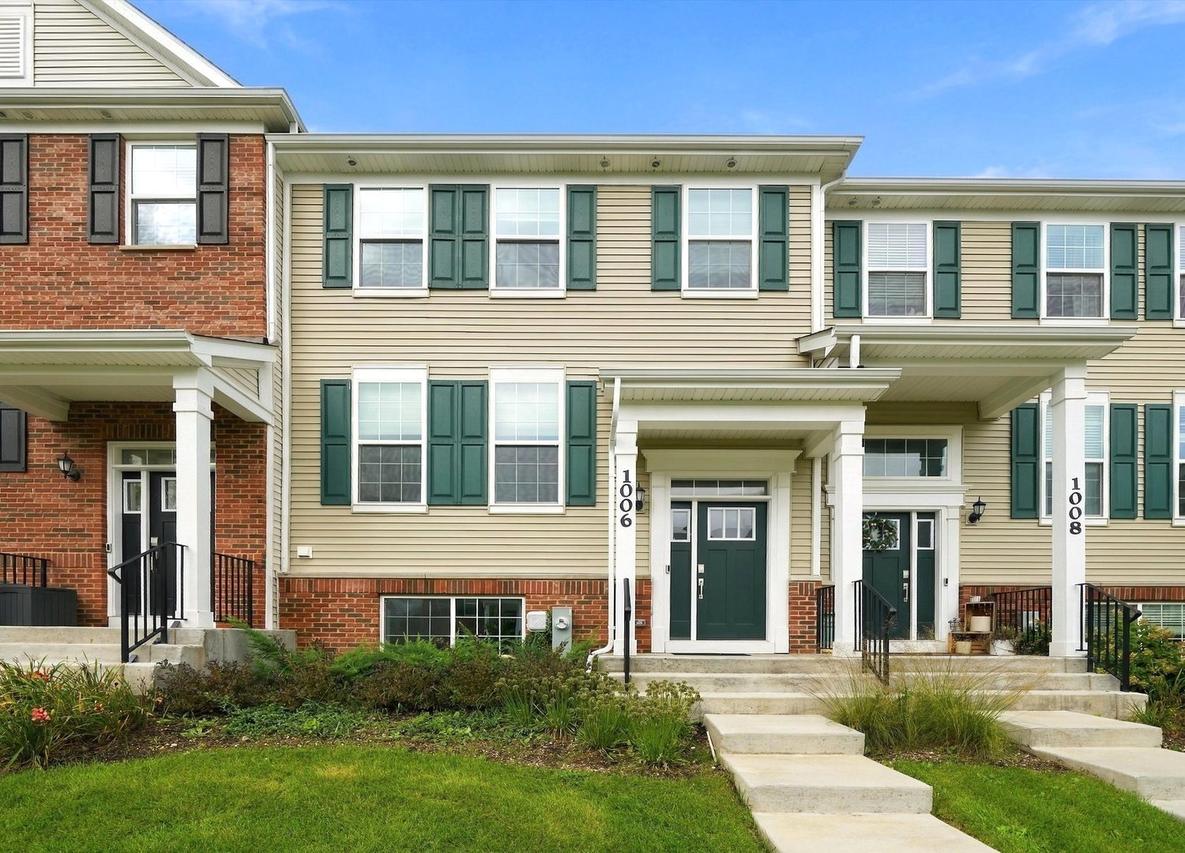 1006 Neubauer Cir. #1804, Lindenhurst, IL 60046
