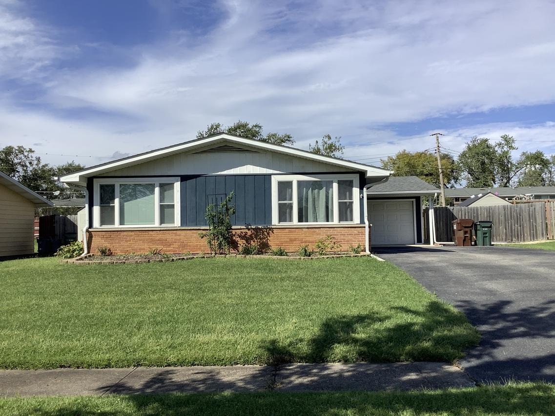 9430 Elm Ave., Mokena, IL 60448