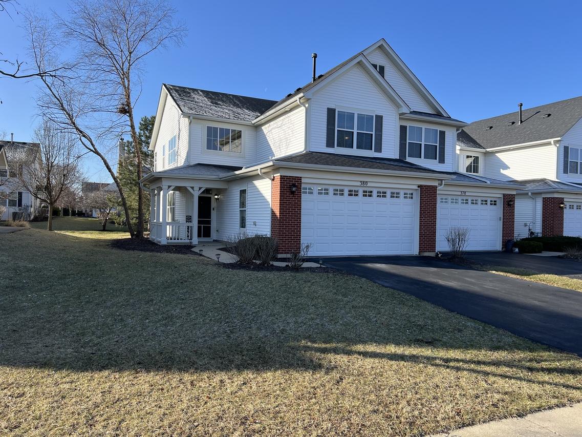 380 Risen Star Ln., Oswego, IL 60543
