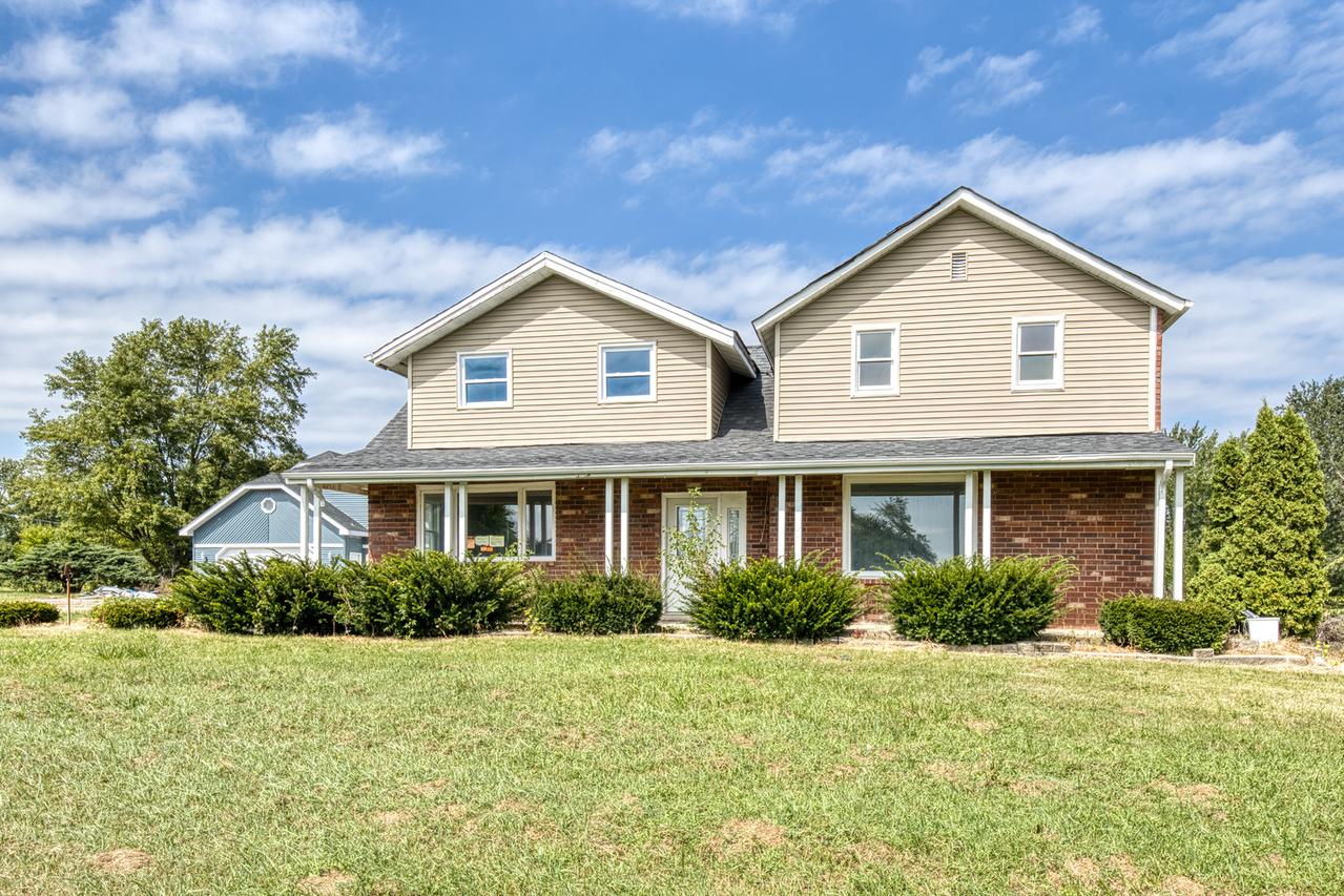 25716 S State Line Rd., Crete, IL 60417