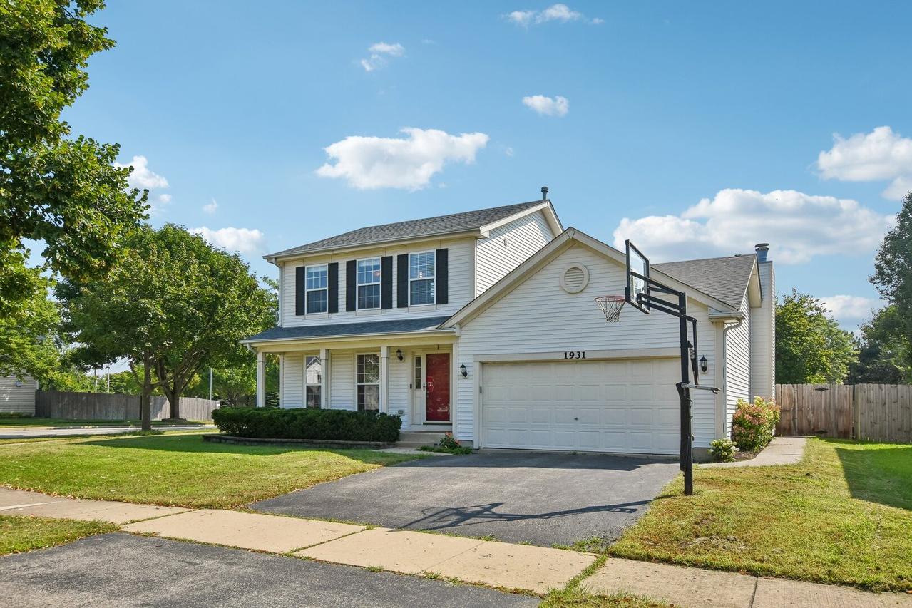 1931 Crossing Ct., Naperville, IL 60540