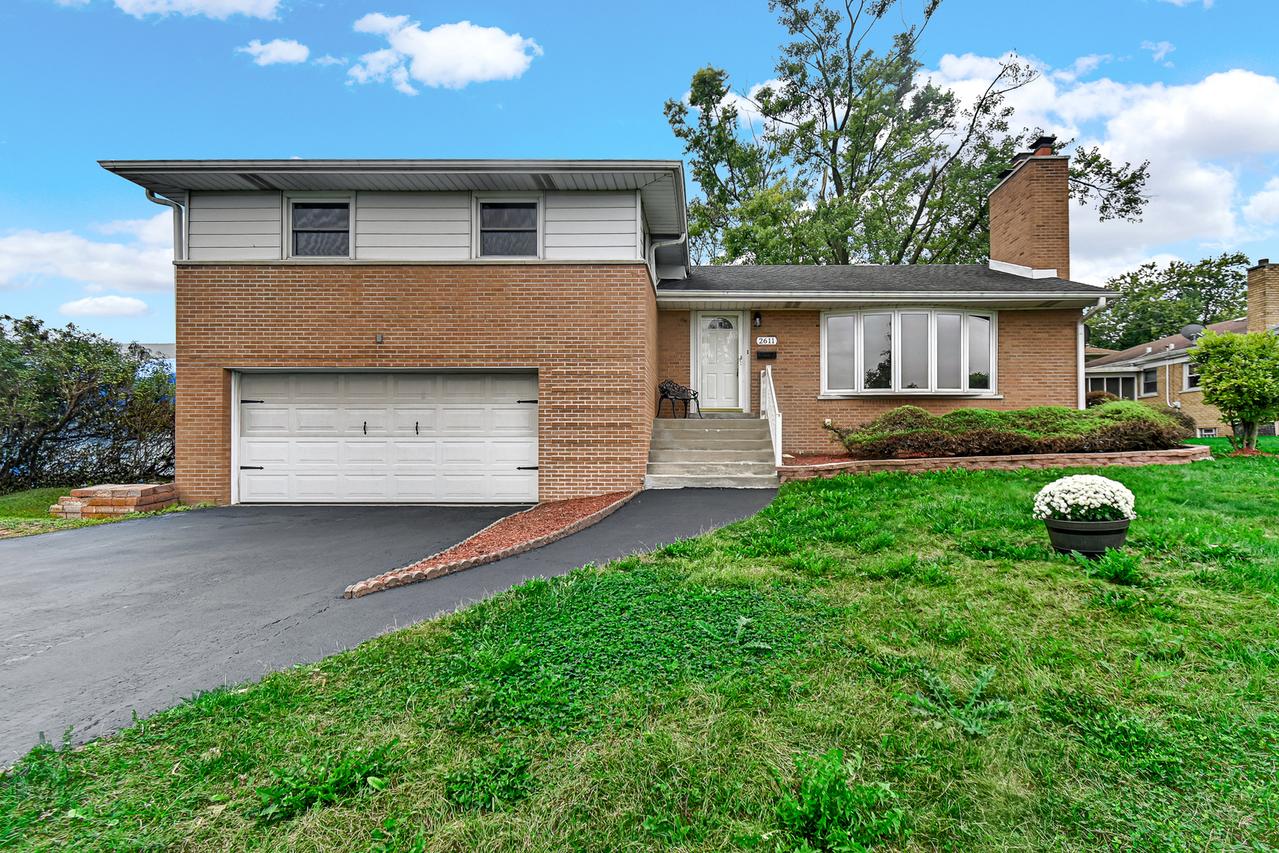 2611 171st St., Hazel Crest, IL 60429