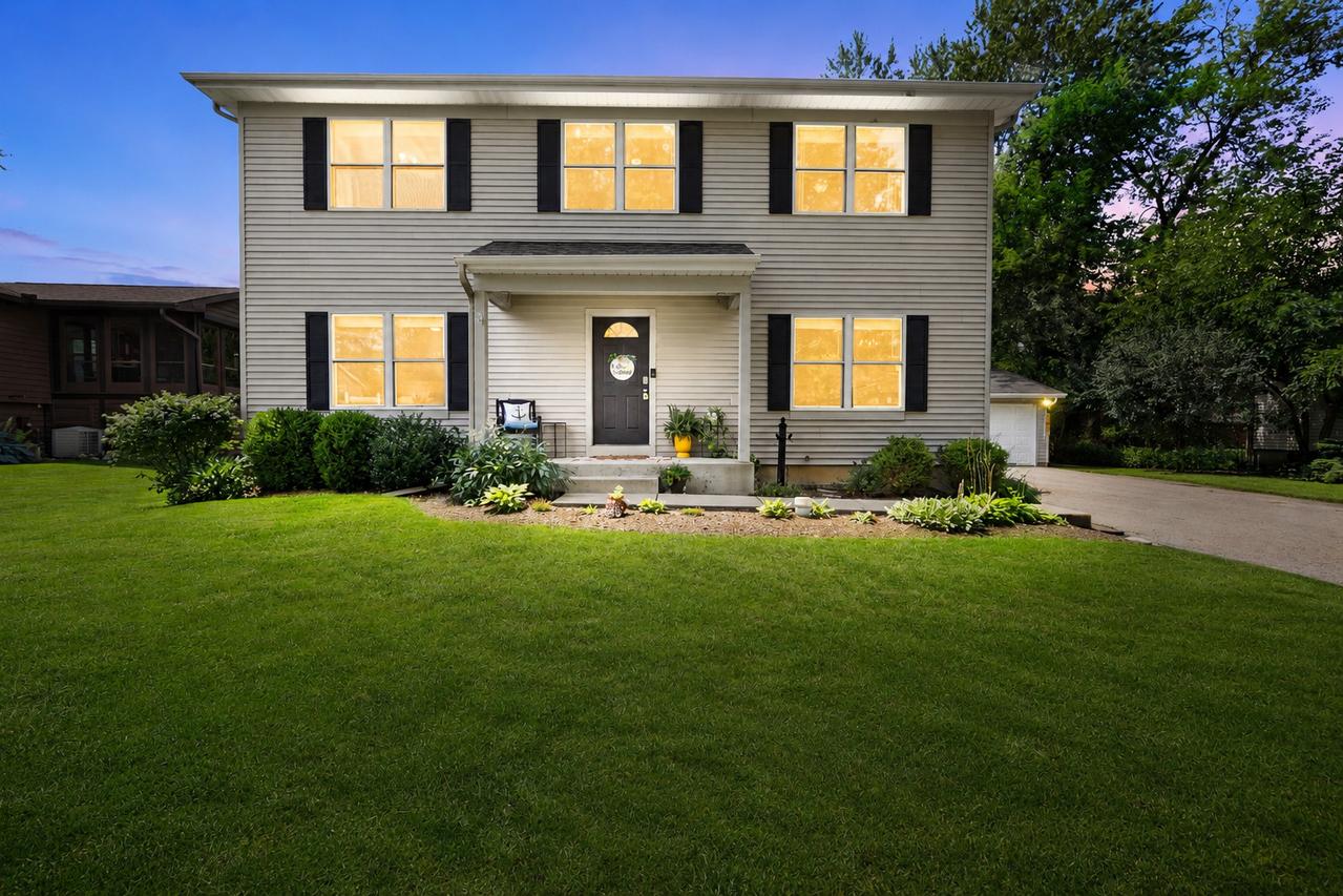 33672 N Greentree Rd., Grayslake, IL 60030