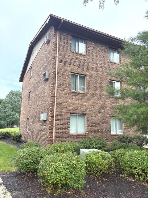 2556 Waterbury Dr. #1906, Woodridge, IL 60517