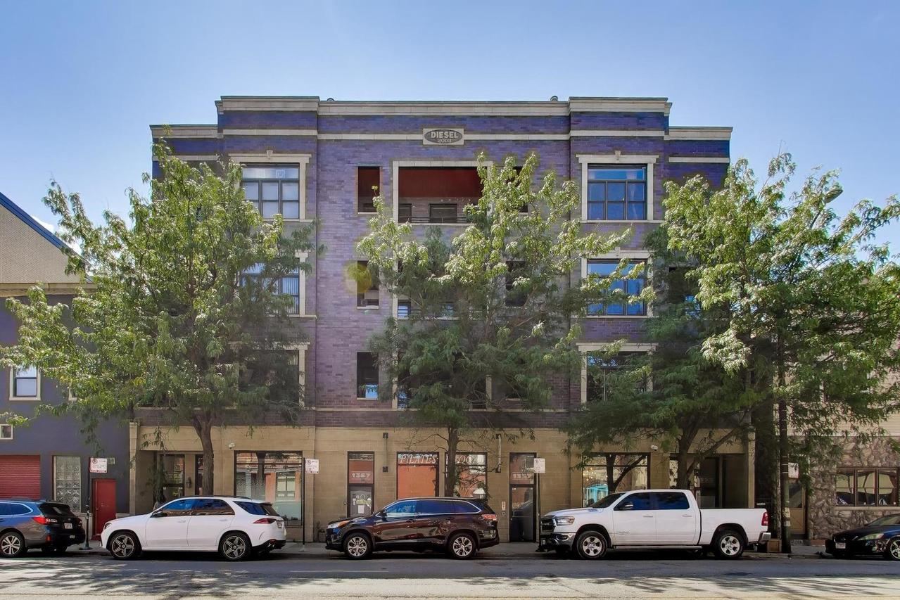 1353 W Grand Ave. #2, Chicago, IL 60642