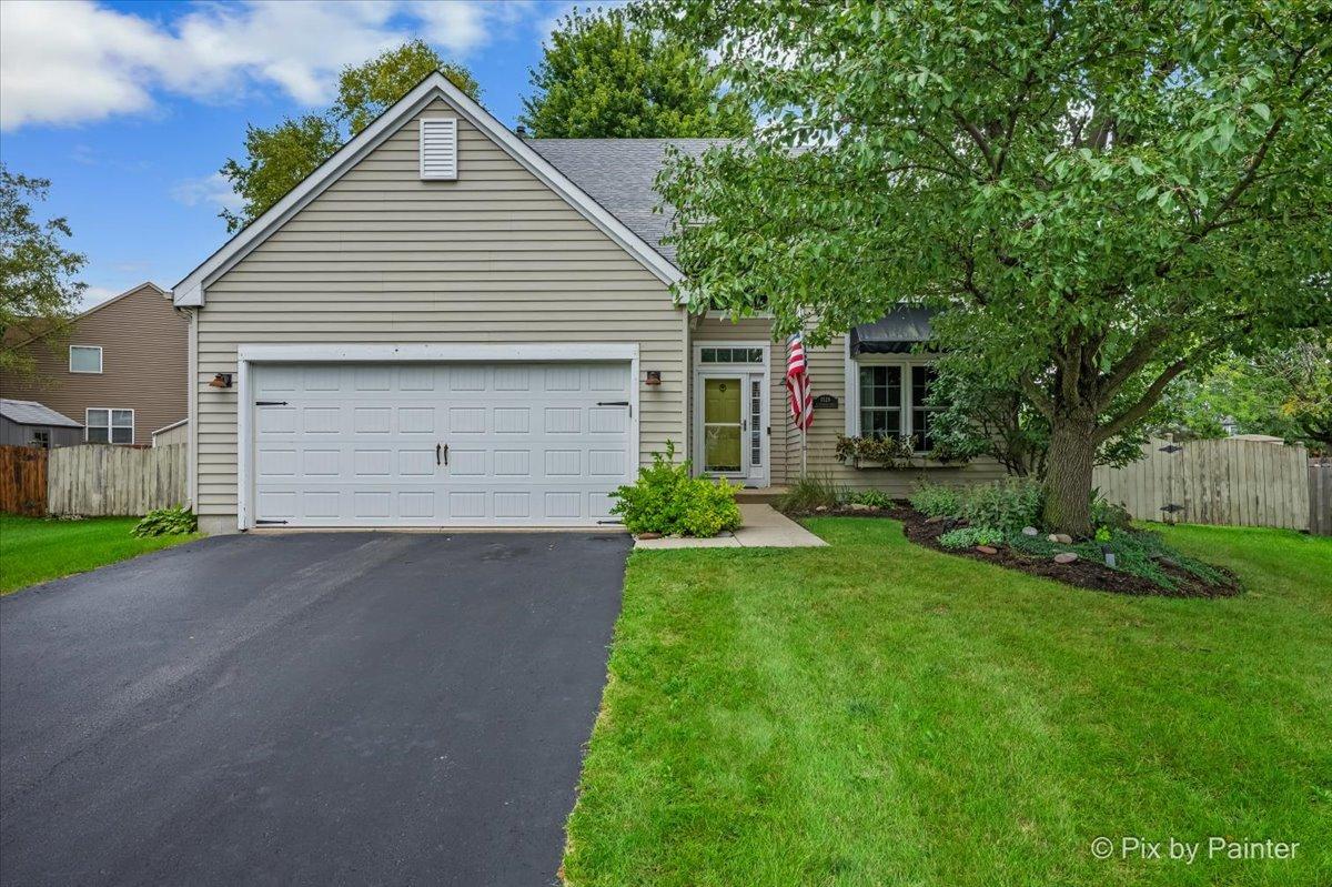 1529 Autumncrest Ct., Crystal Lake, IL 60014