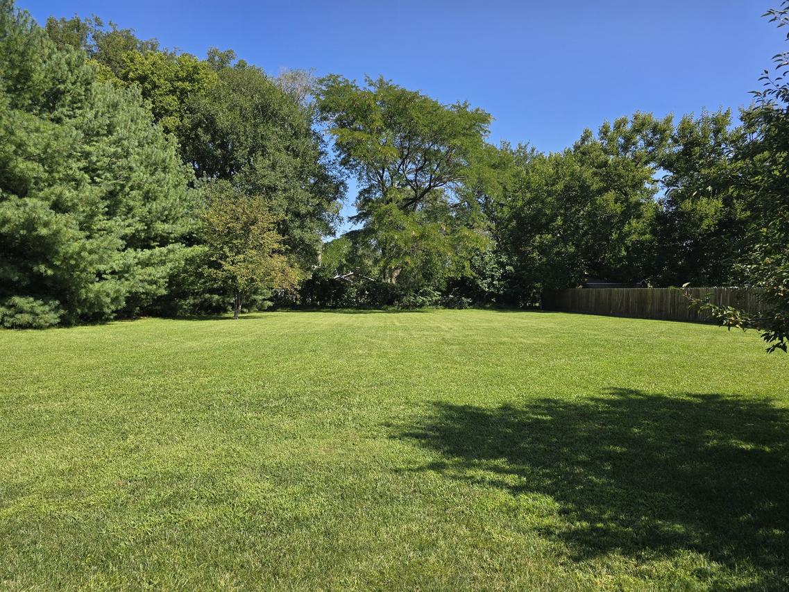 567 Hazelcrest Dr., Rantoul, IL 61866