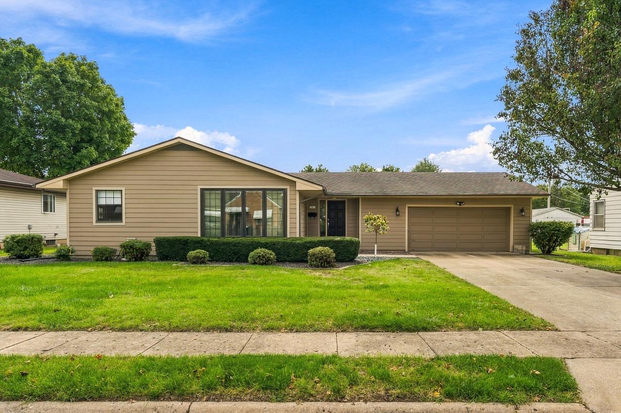 327 W Porter St., Oglesby, IL 61348
