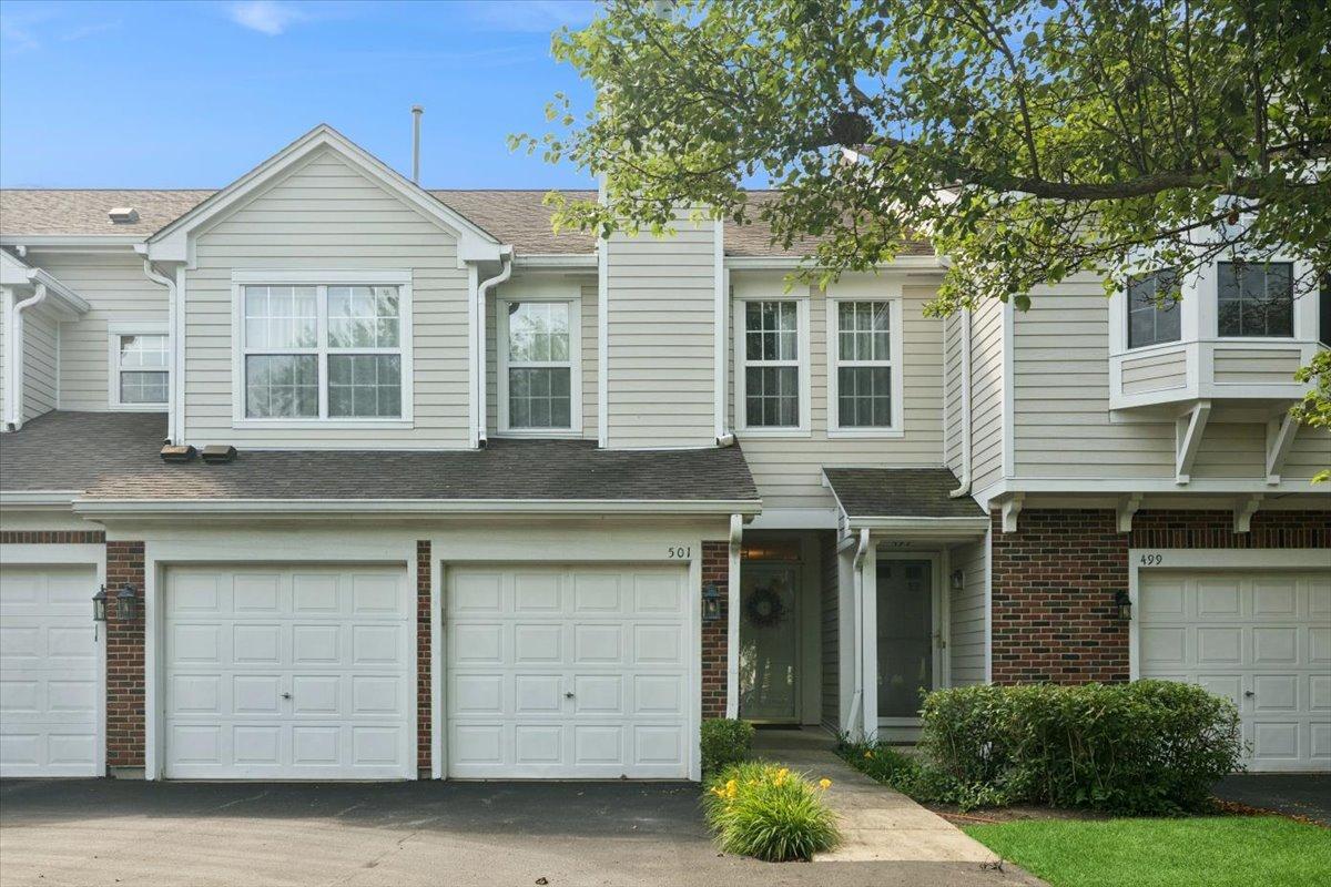 501 Grosse Pointe Cir., Vernon Hills, IL 60061