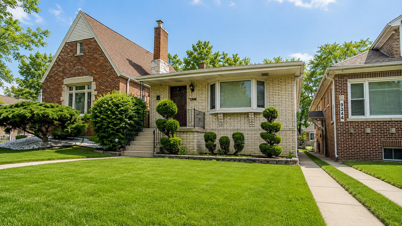 9348 S Michigan Ave., Chicago, IL 60619