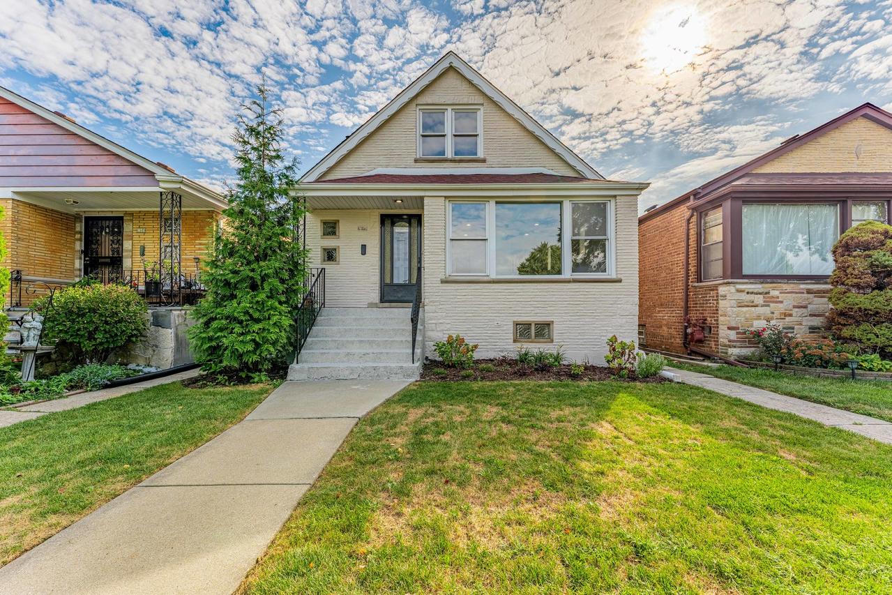 6351 S Kilbourn Ave., Chicago, IL 60629