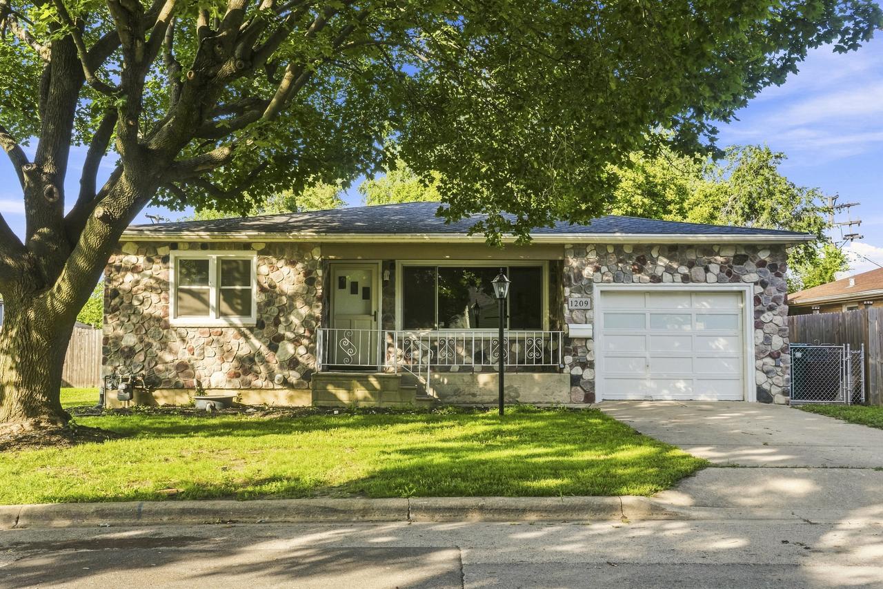 1209 Colorado Ave., Joliet, IL 60435