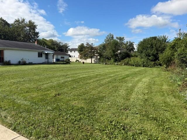 832 N Van Auken St., Elmhurst, IL 60126