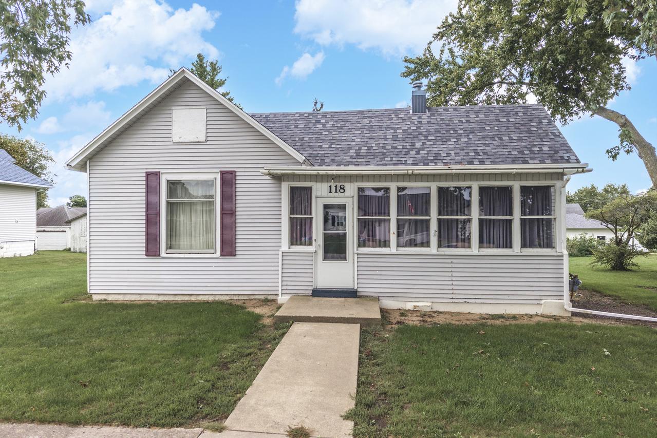 118 W Van Alstyne St., Cullom, IL 60929