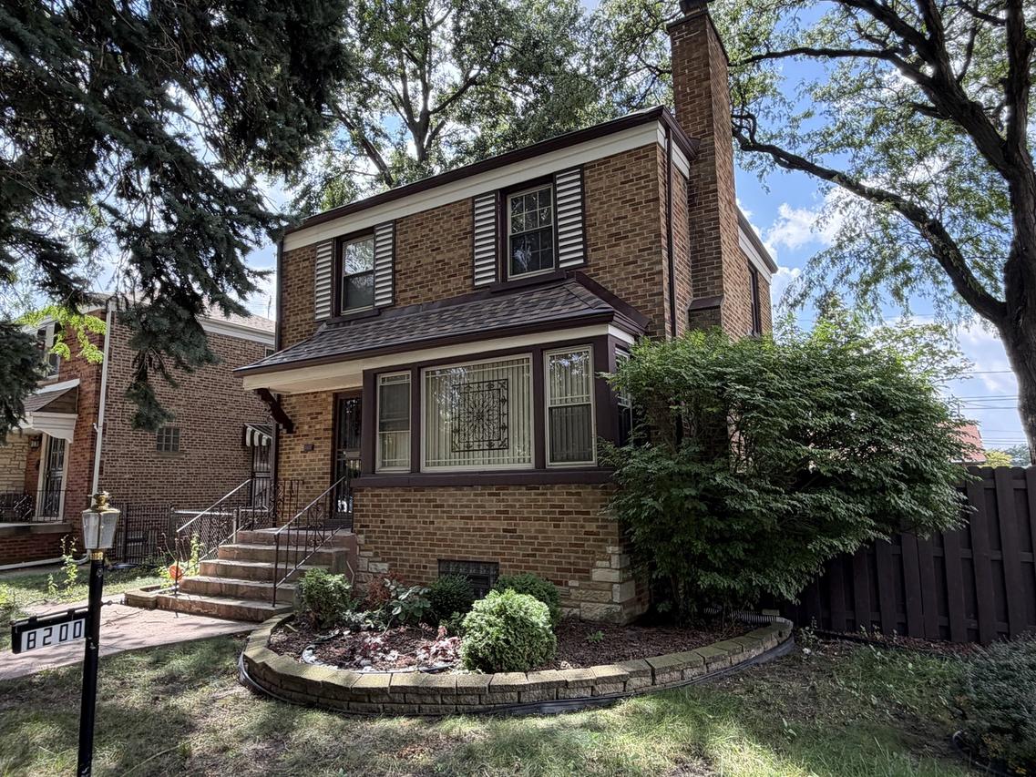 8200 S Fairfield Ave., Chicago, IL 60652
